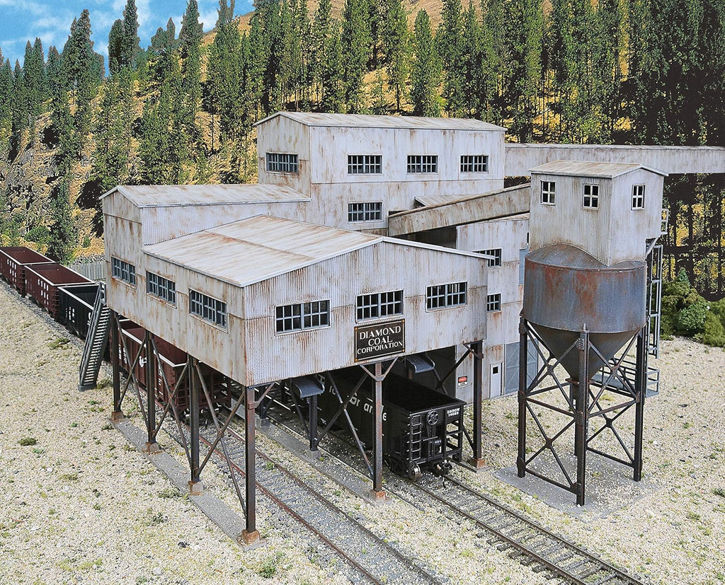 Walthers Cornerstone Diamond Coal Corporation, 49.2 by 33.4 by 19cm