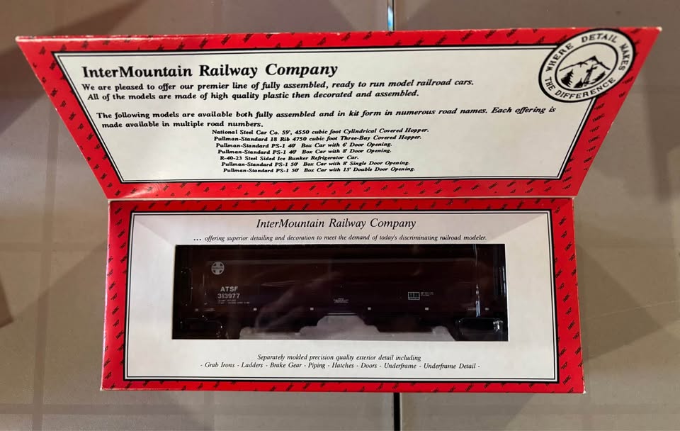 InterMountain HO scale Bottom Drop Hoppers