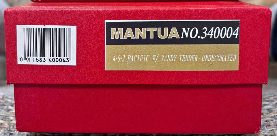 MANTUA Pacific 4-6-2 w/ Vandy tender UNDECORATED   HO Scale