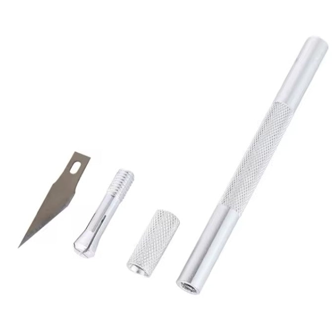 30 PIECE BLADE AND 2 HOBBY KNIVES ET #1 BLADES