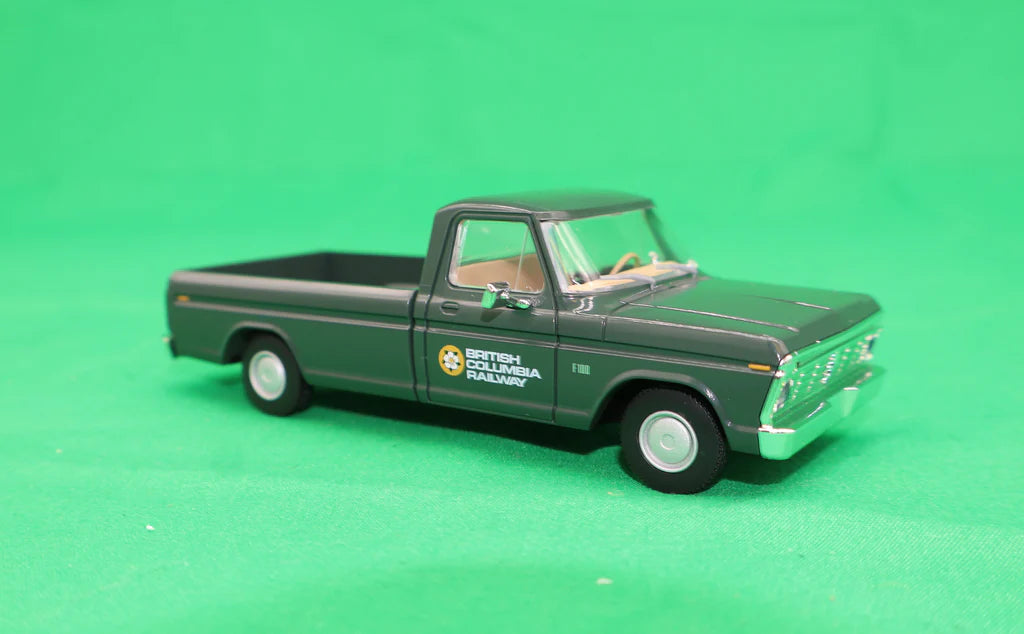 ATL30000133 HO FORD F-100 PICKUP, BRITISH COLUMBIA, green
