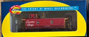 ATHEARN CN & CP CABOOSES  SEE PICS ALL NEW IN BOX