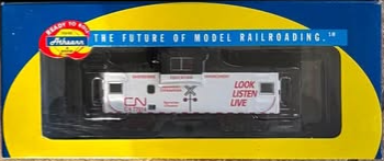 ATHEARN CN & CP CABOOSES  SEE PICS ALL NEW IN BOX