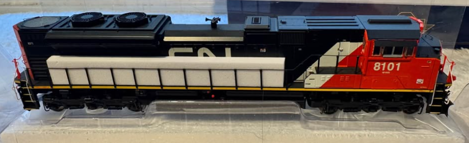 ATHEARN GENESIS  CN RAIL  SD70ACe  Road #8101  HO SCALE