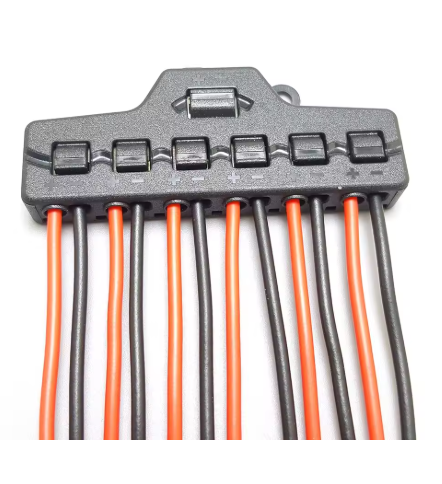 6 Port Splitter Quick Connector for Electrical lights etc.