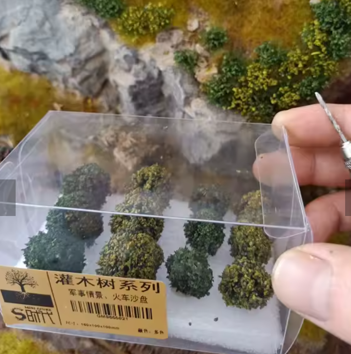 HO Scale Bush aprox 2.-2.5 cm H   8/Pack