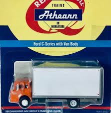 ATHEARN FORD C SERIES VAN DELIVERY TRUCK HO 1/87