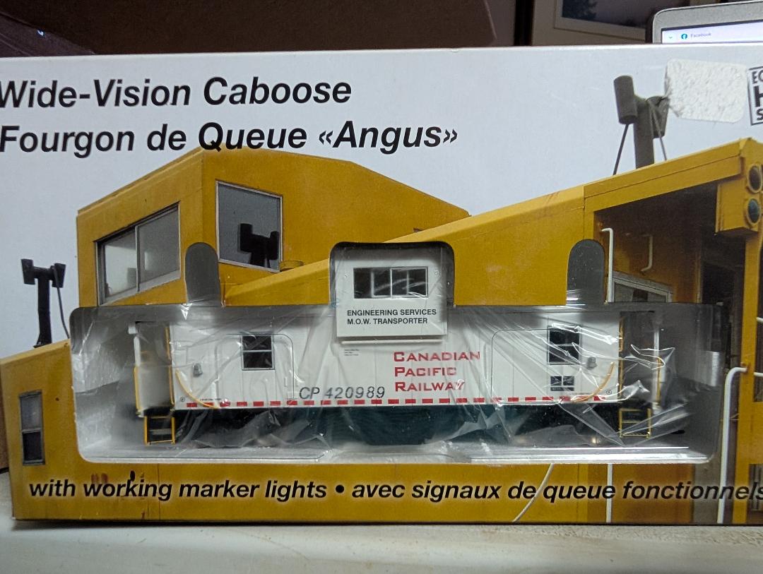 RAPIDO WIDE VISION ANGUS SHOP CABOOSE  CP RAIL HO SCALE