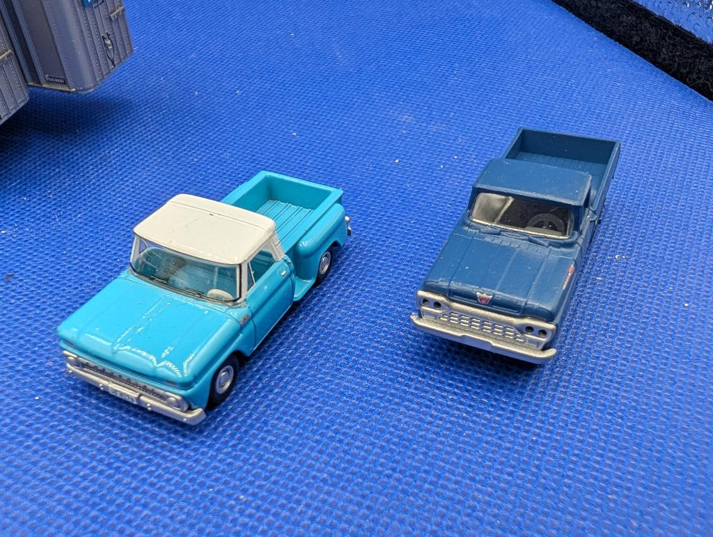 USED  ASSORTED VEHICLES & TRAILERS   6 pieces